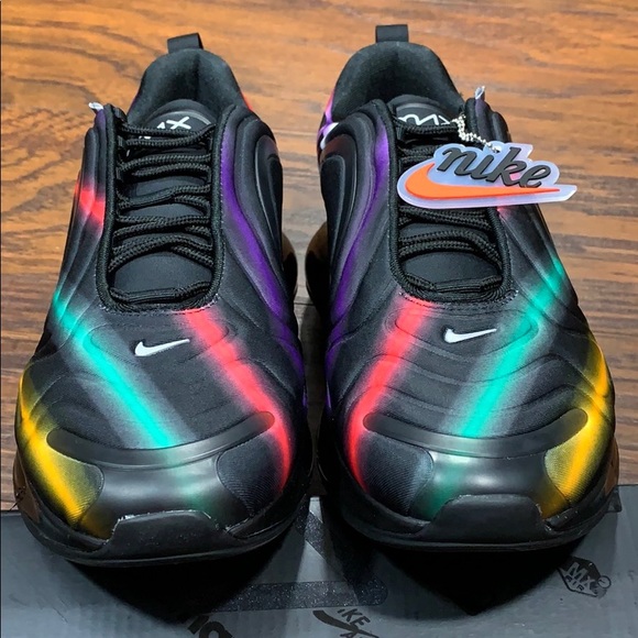 NIKE AIR MAX 720 Black/Metallic Silver - Picture 7 of 16